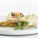 Ролл с ветчиной и сыром