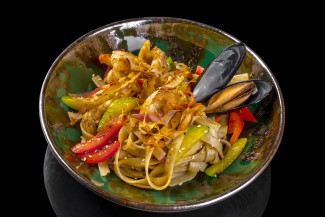 Wok с морепродуктами