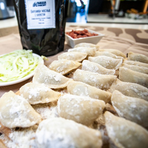 Вареники мясные с капустой 0,5 кг
