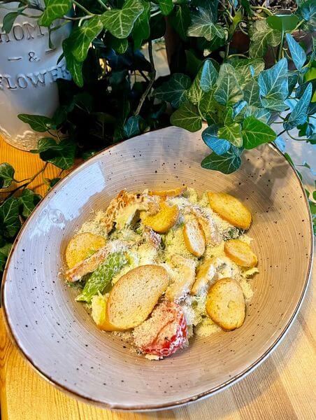 Цезарь с куриной грудкой