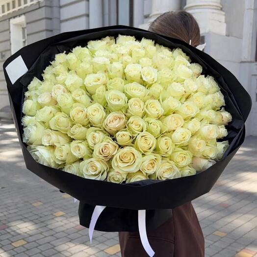 101 белая Роза большой букет