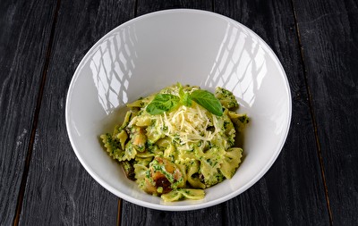 Фарфалле с грибами и шпинатом 350 гр.