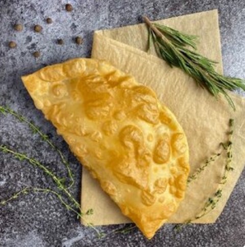 Чебурек с мясом и сыром