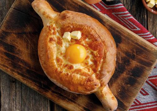 Хачапури по-аджарски