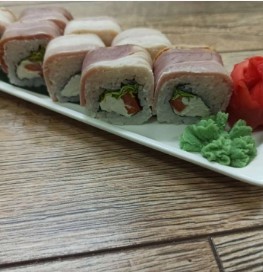 Ролл Бекон маки