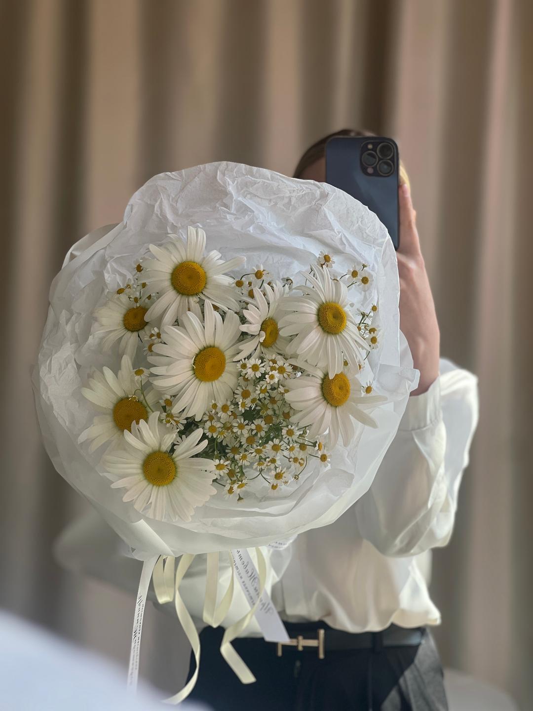 Букет из микса ромашек