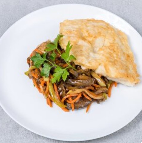 Треска по-китайски с овощами
