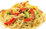 Яичная лапша с овощами 