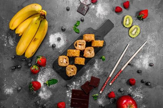 Жаренный ролл (яблоко, банан)