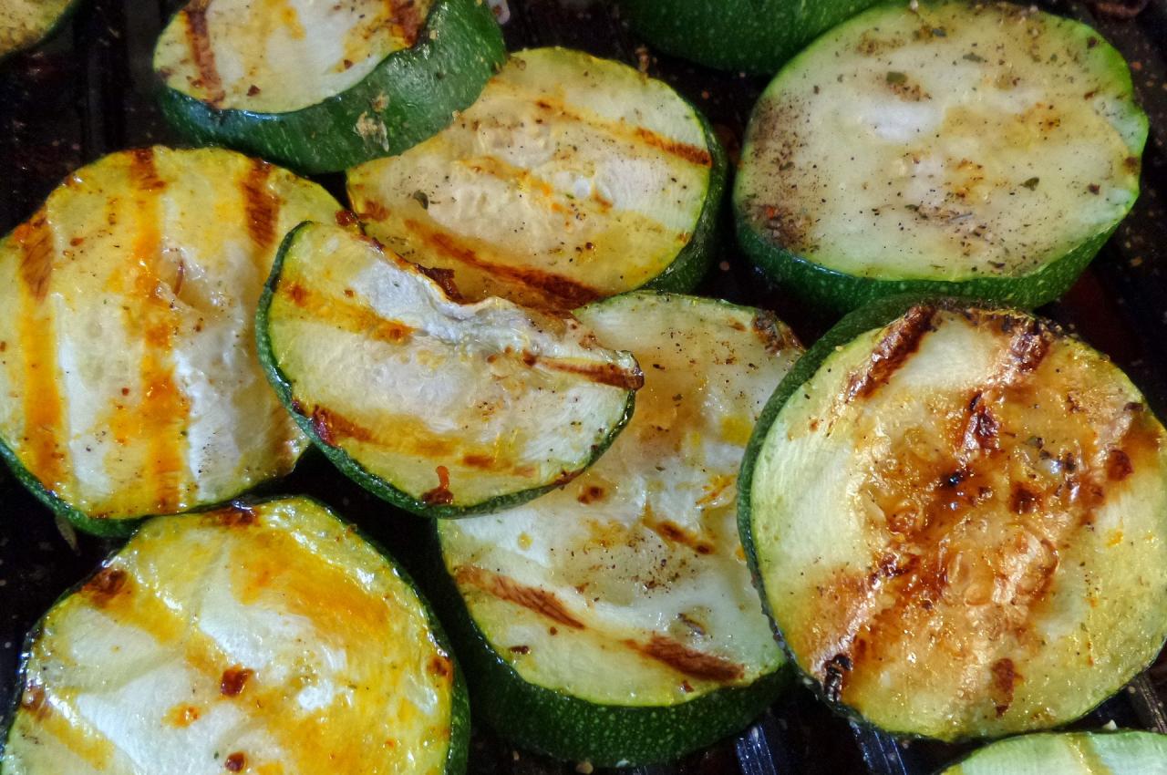 Кабачки запеченные