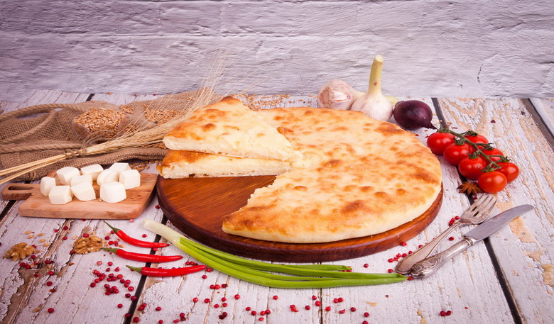 Осетинский пирог с сыром и картофелем