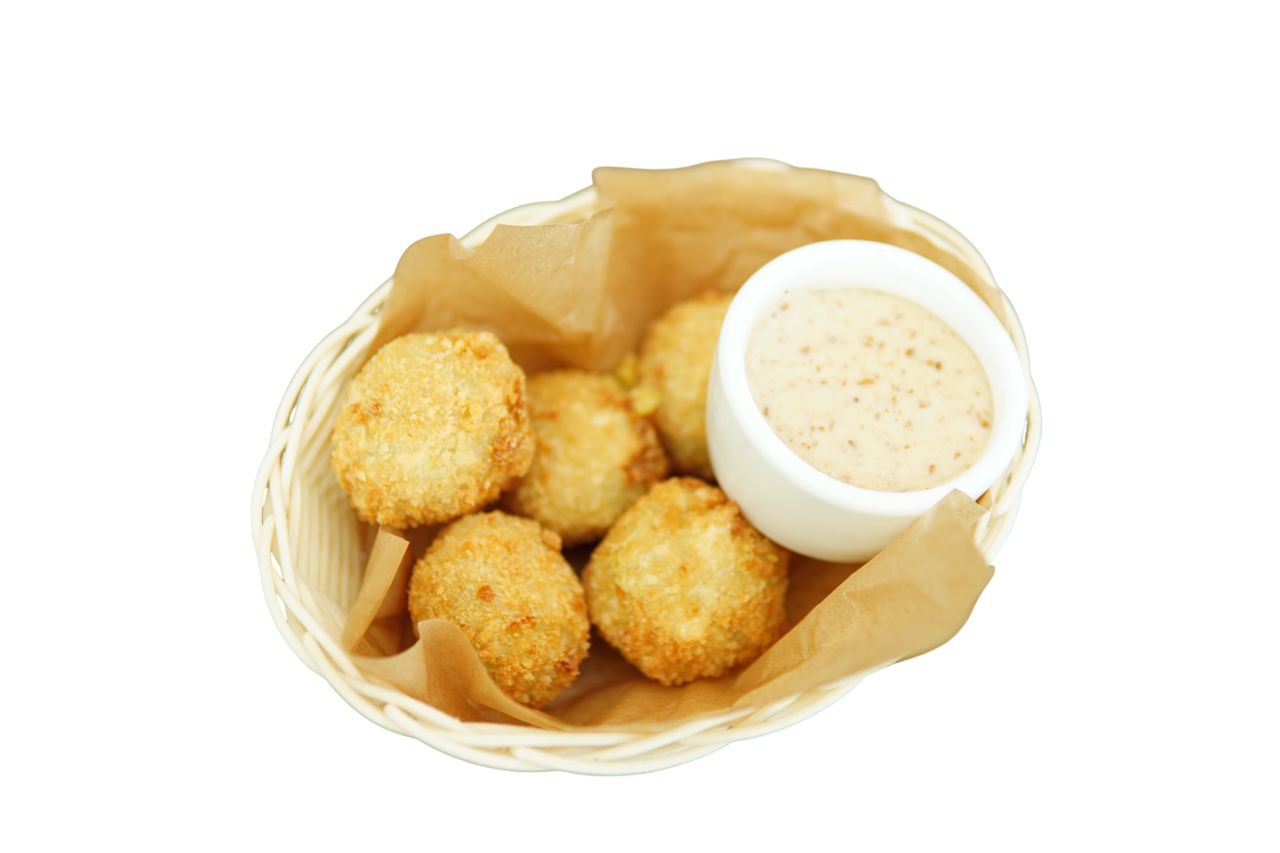 Фалафель с ореховым соусом