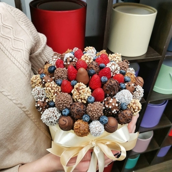 Шляпная коробка Мечта (Букет № 87)