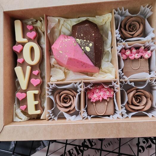 Дубайский шоколад "Love" с конфетами