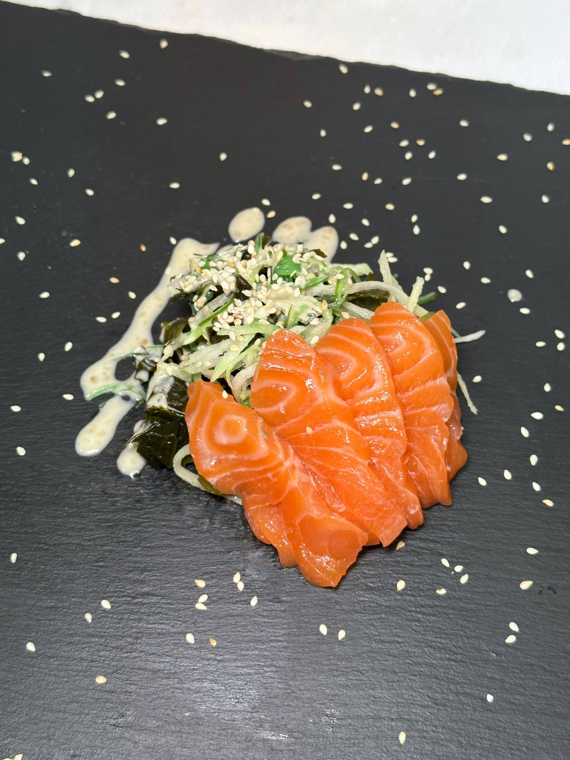 Строганина (лосось)