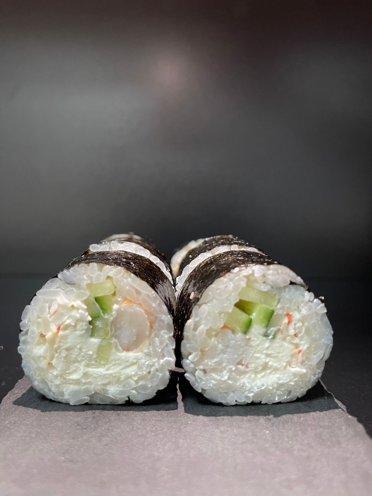 Ролл с креветкой и крабом