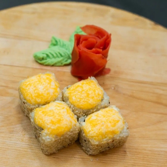 Запечённый с беконом и курицей 4 шт