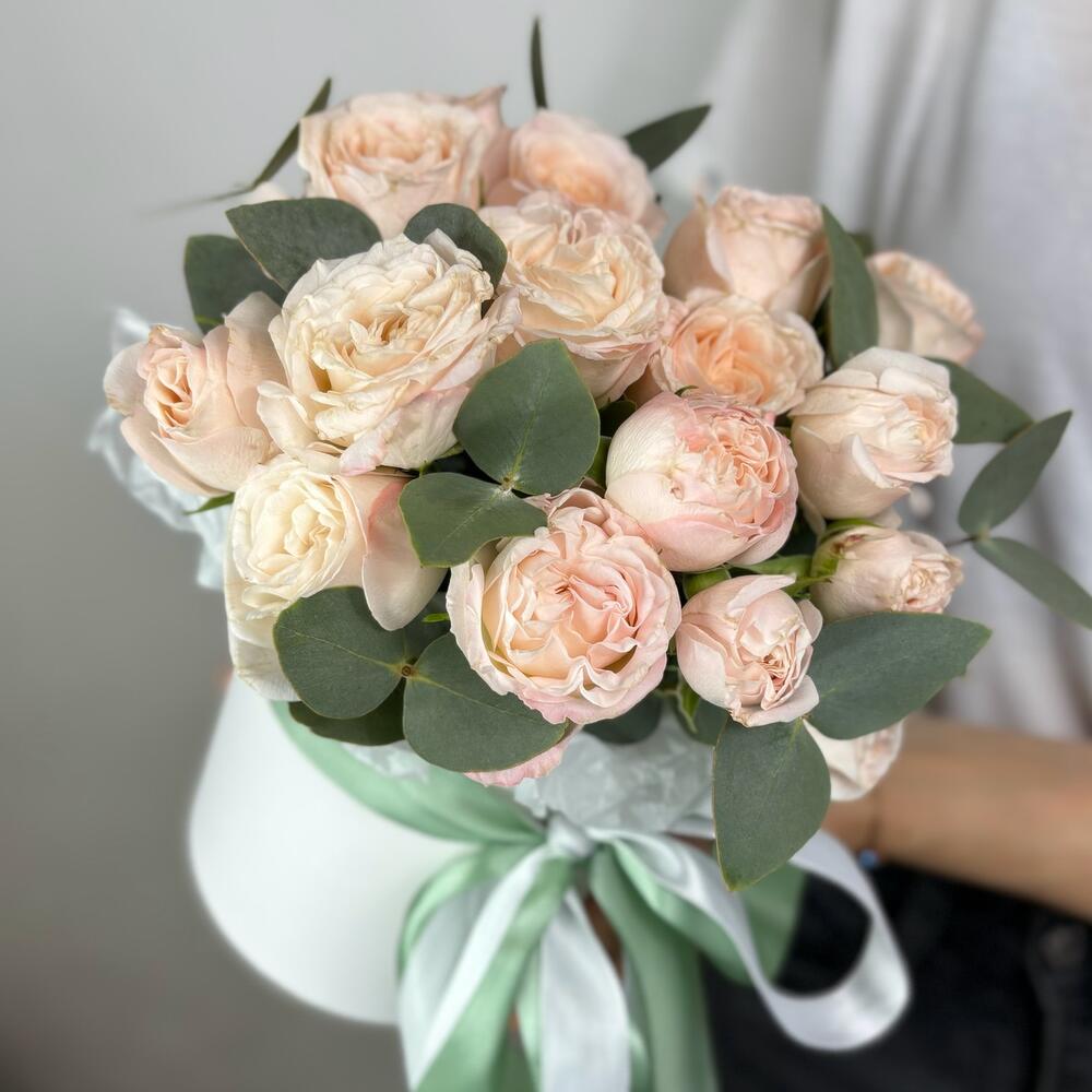 Коробка с пионовидной розой