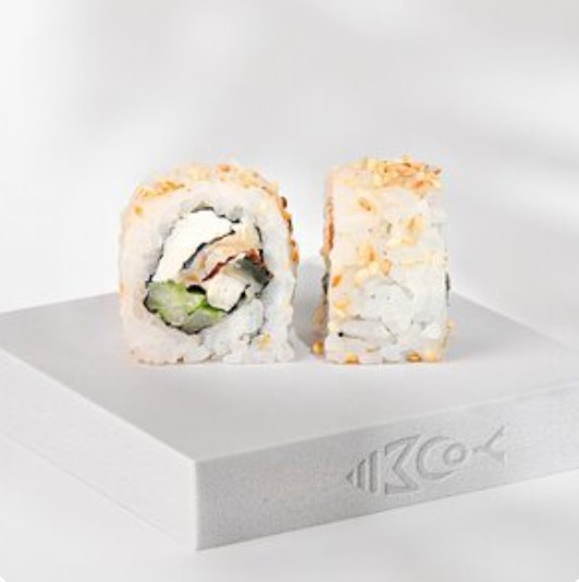 Острый угорь с огурцом