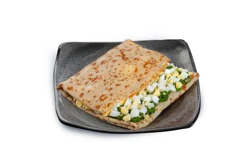 Блин с луком и яйцом