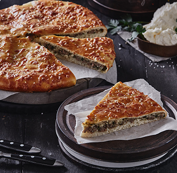 Пирог осетинский картофелем и мясом