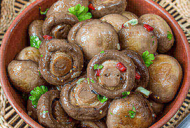 Шампиньоны маринованные