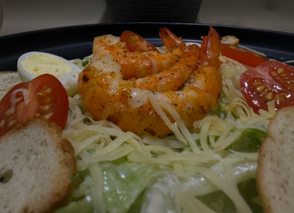 Салат Цезарь с курицей