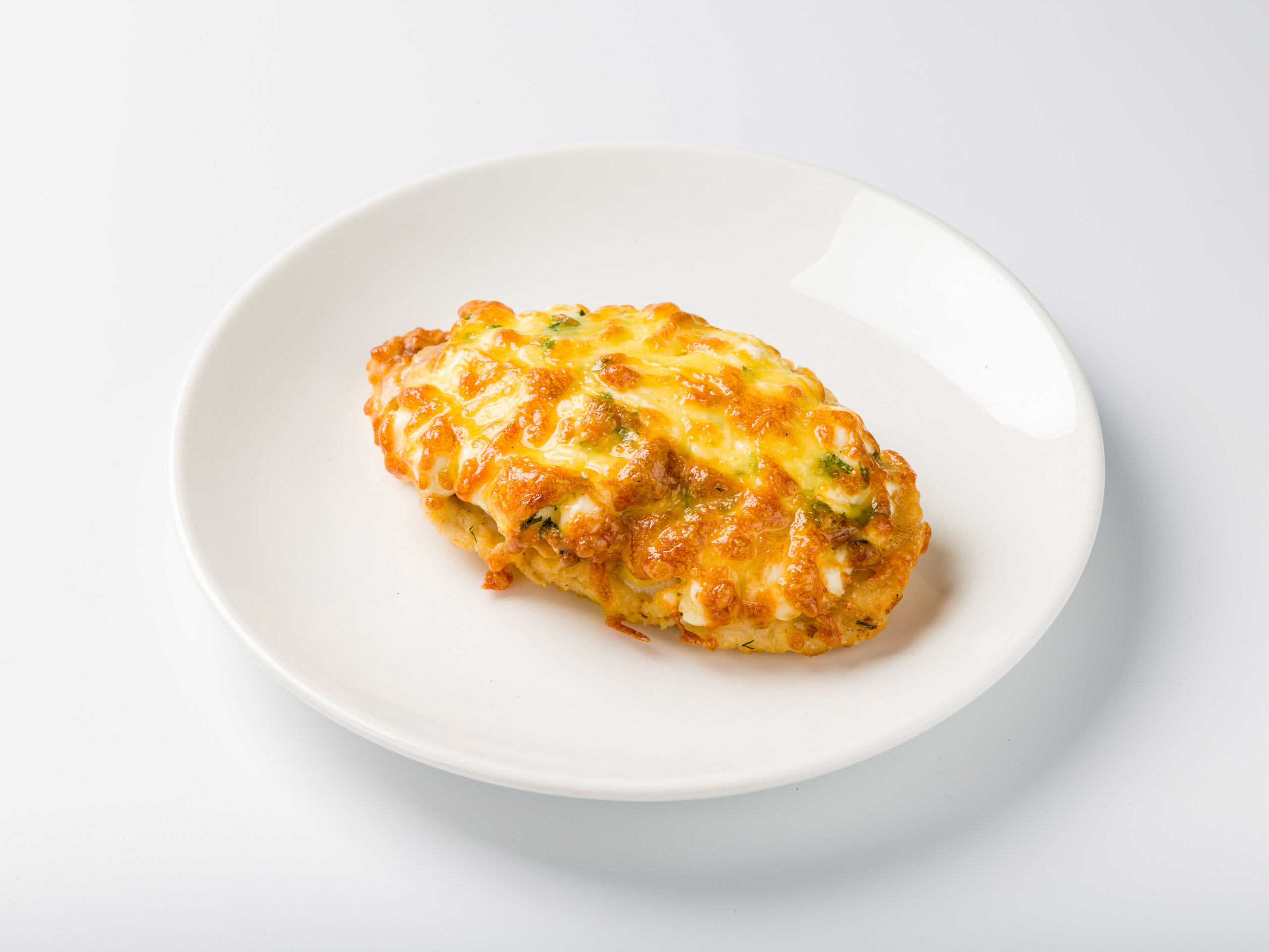 Куриная грудка с жареными грибами и ветчиной