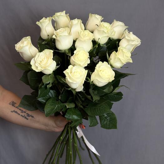 Букет с белой розой Мондиаль 15 шт