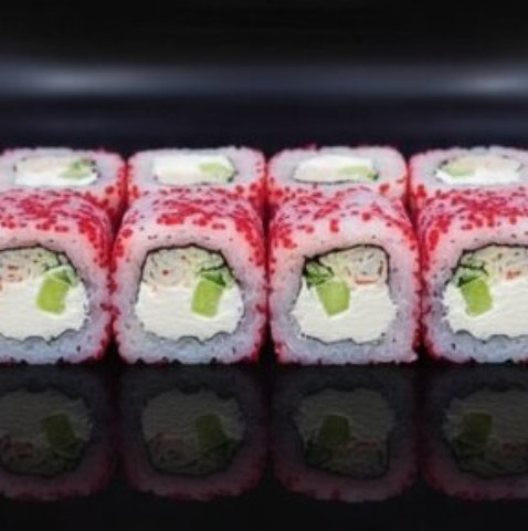 Ролл масаго, сыр, краб и авокадо