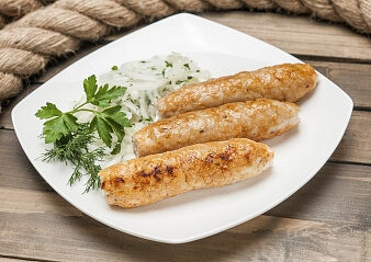 Люля-кебаб из курицы с сыром Моцарелла
