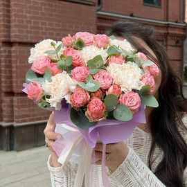 «Улыбка осени» диантусы с пионовидными розами