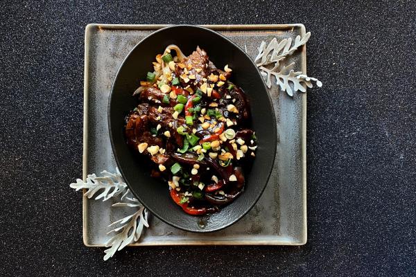 Вок с говядиной Black Thai Pepper