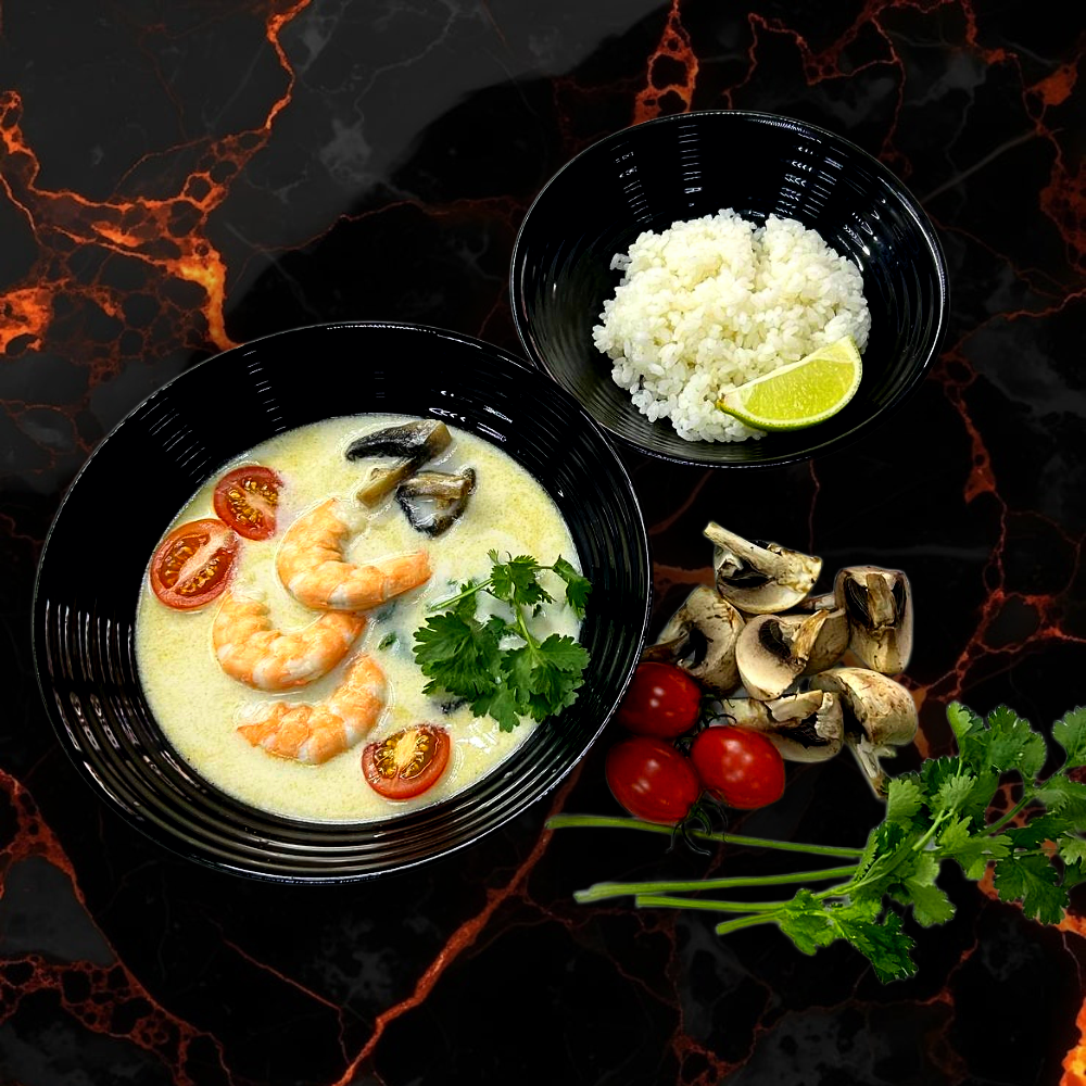 Том-кха с морепродуктами.