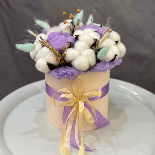 Букет из сухоцветов: хлопок, лагурус