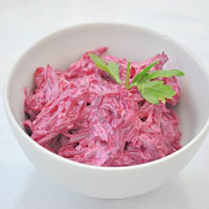 Свекла с майонезом и чесноком