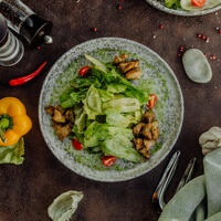 Салат с мясом рапана