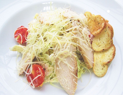 Салат "Цезарь с куриной грудкой"
