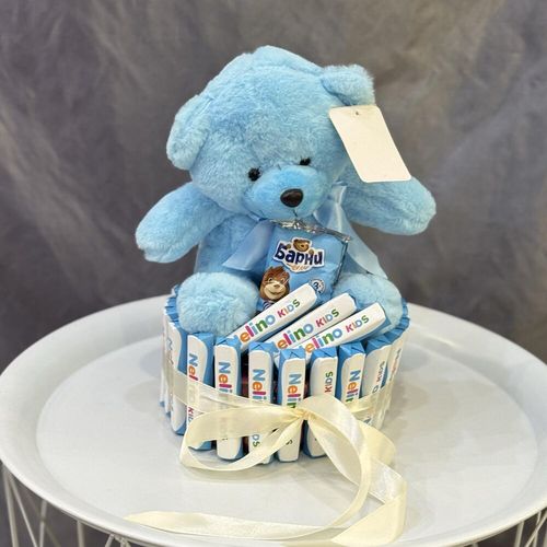 Сладкий подарок с мягкой игрушкой