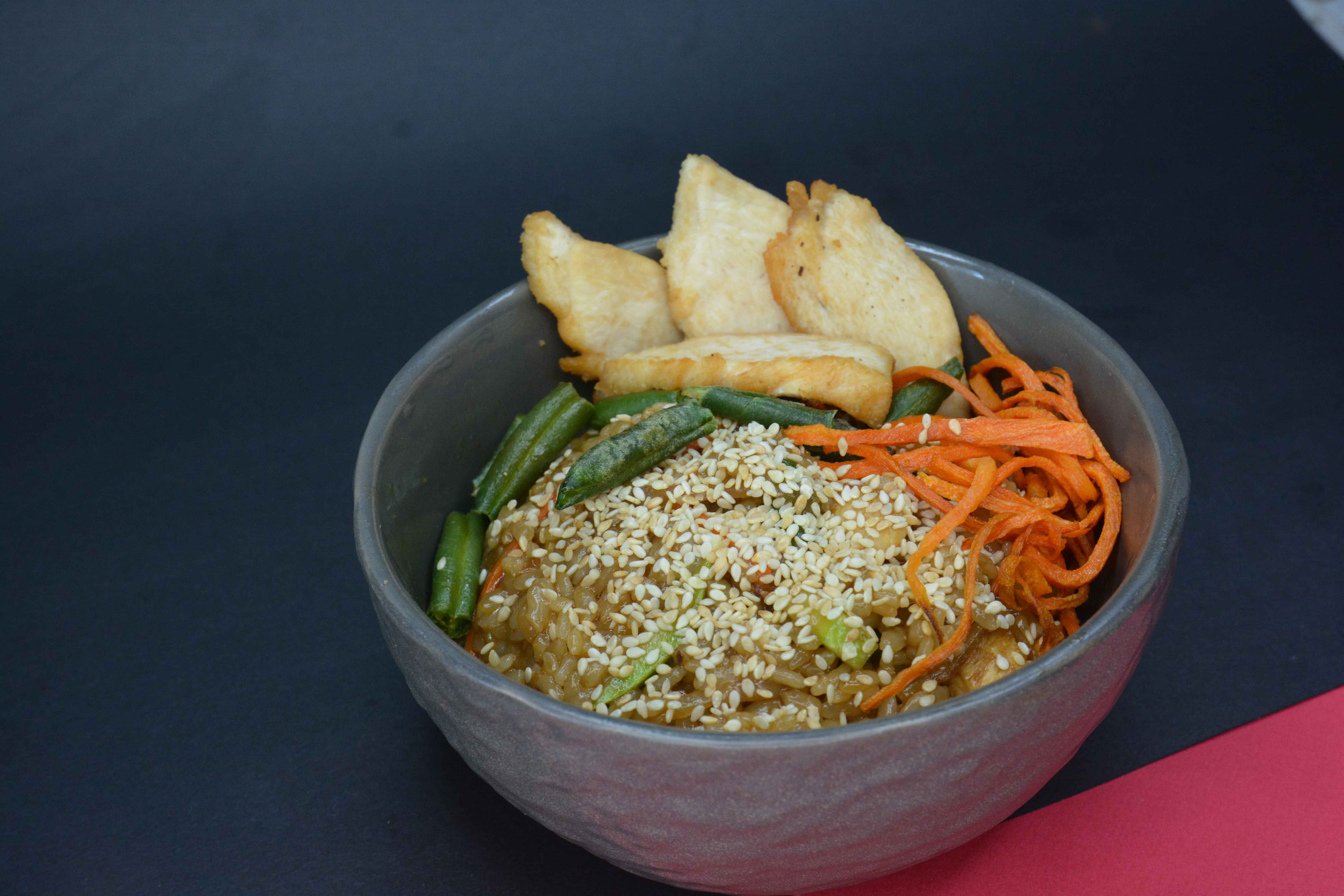 Wok Цыпленок карри с грибами