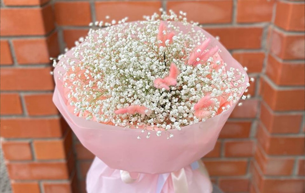 №50 Букет из воздушной гипсофилы с лагурусом