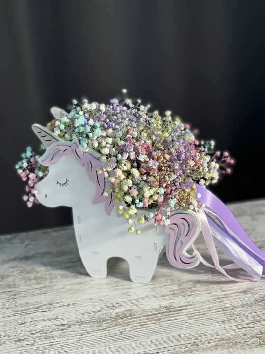 Радужный единорог