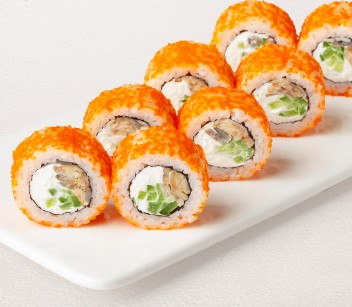 Ролл Филадельфия в масаго с угрем