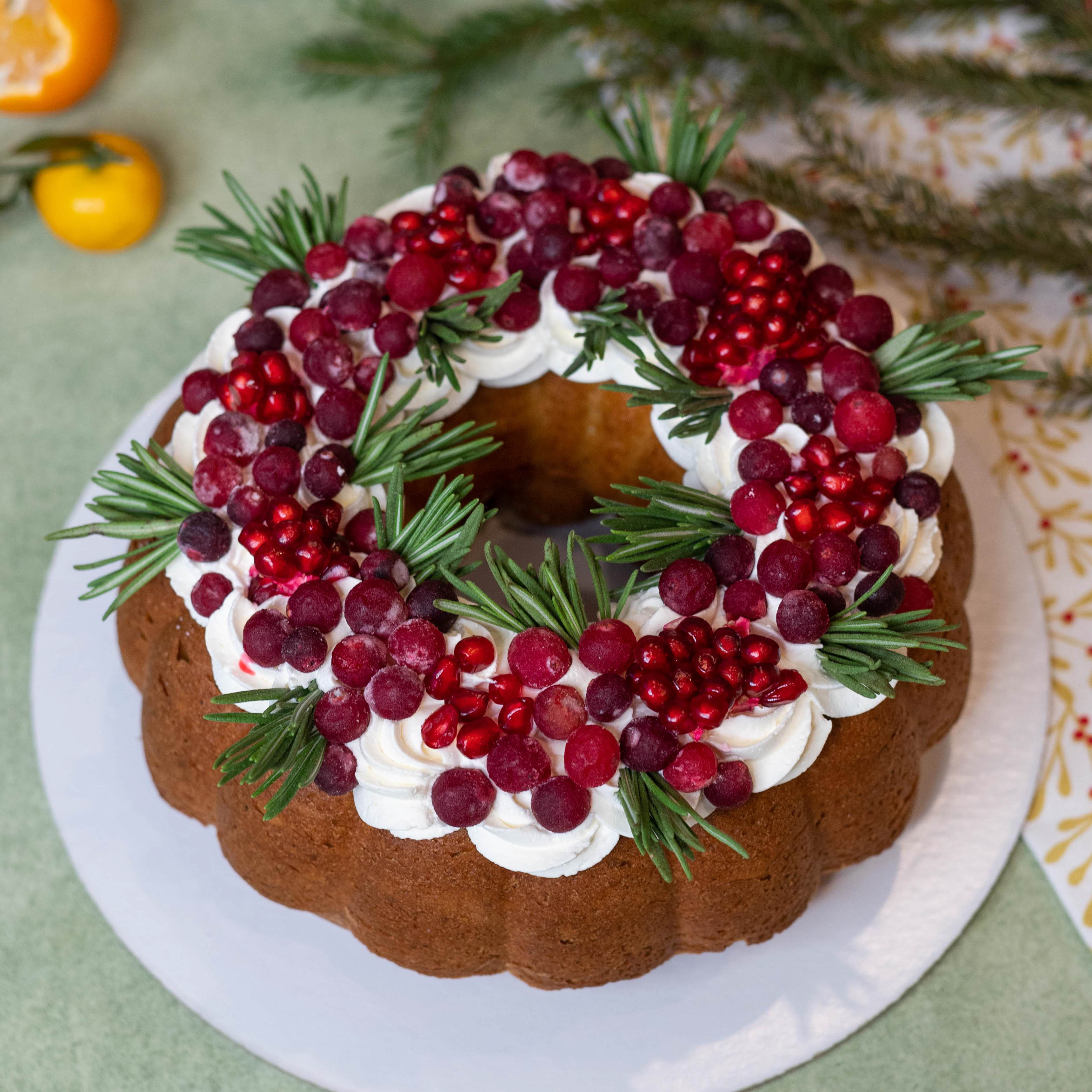 Кекс «Гранатовый венок»