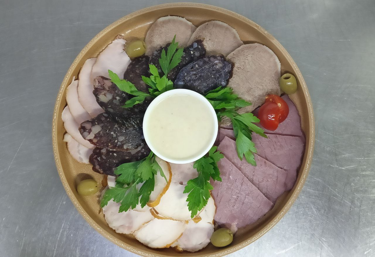 Ассорти мясное