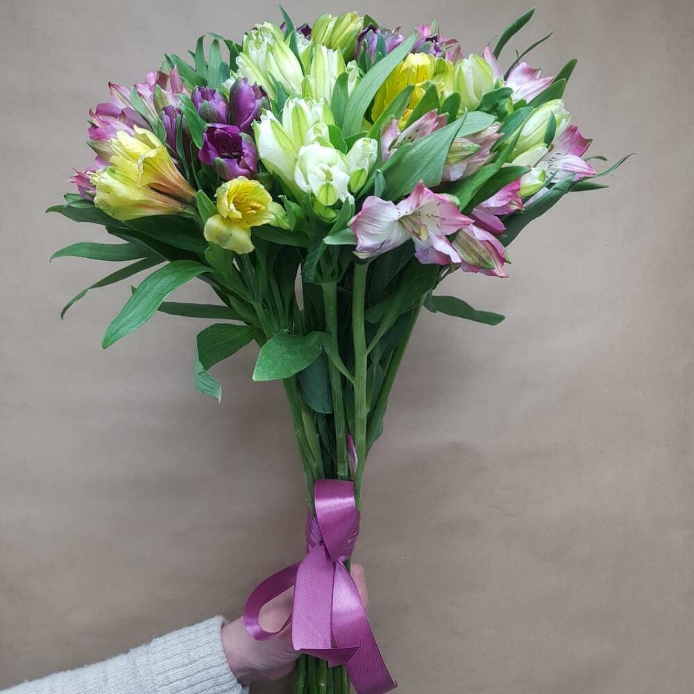 Альстромерии микс