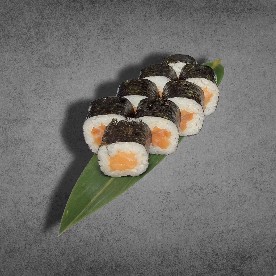 Маки с лососем