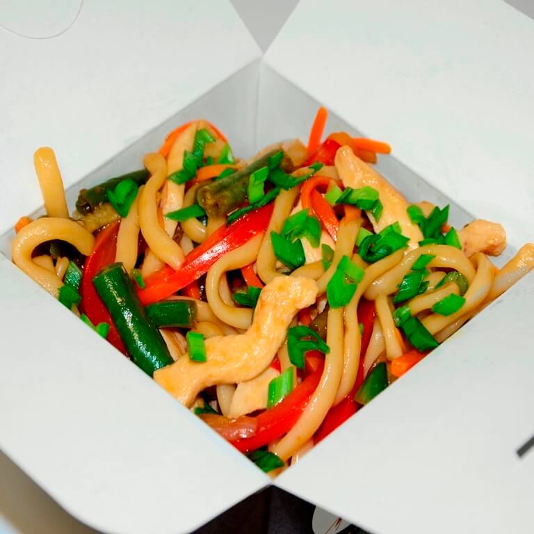 ЛАПША С КУРИЦЕЙ И ОВОЩАМИ В СОУСЕ ТЕРИЯК