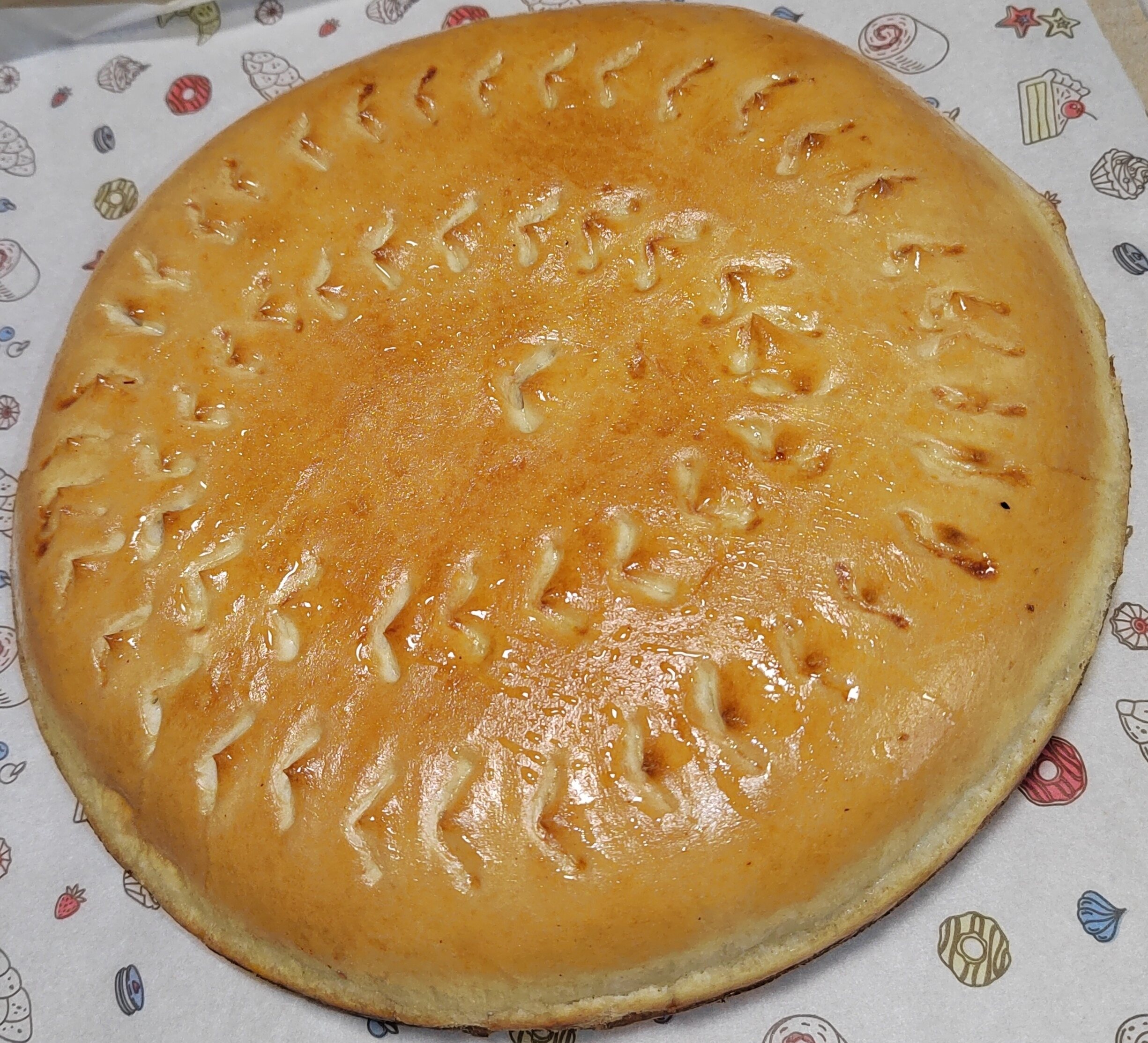 Пирог мясной со свининой, закрытый