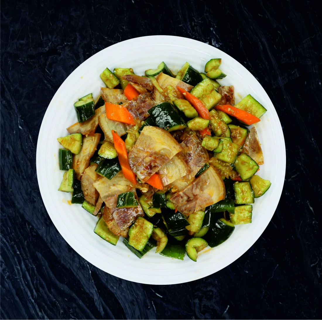 Огурцы с рулькой